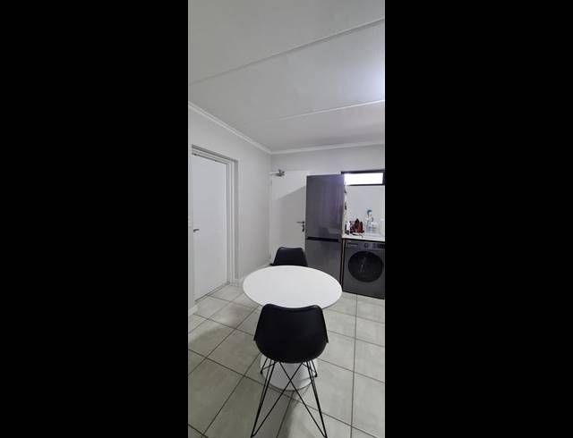 1 BEDROOM APARTMENT FOR SALE IN BOKSBURG EAST